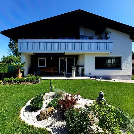 Haus Broni Apartment Prem